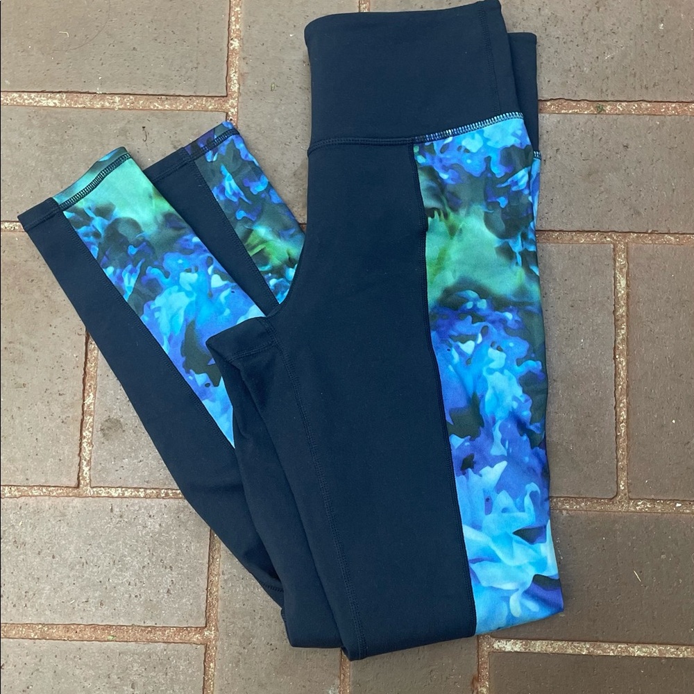 Athleta high rise chaturanga tight bloom M